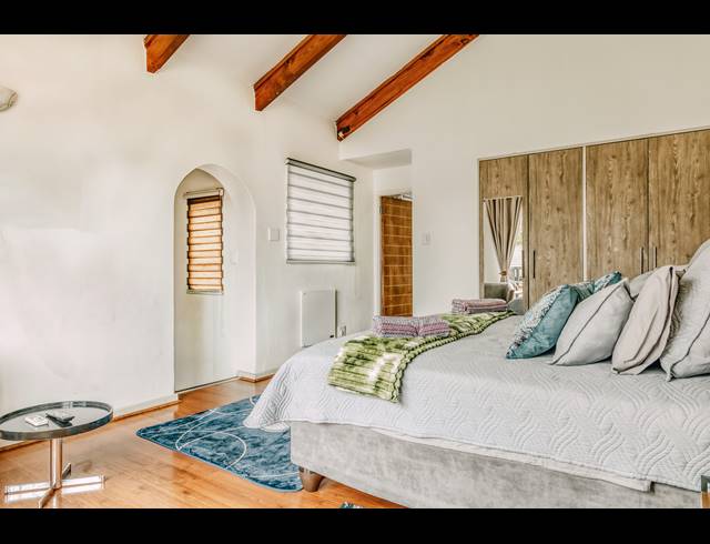 5 BEDROOM HOUSE TO LET IN RIVONIA